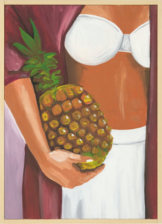 donna con ananas